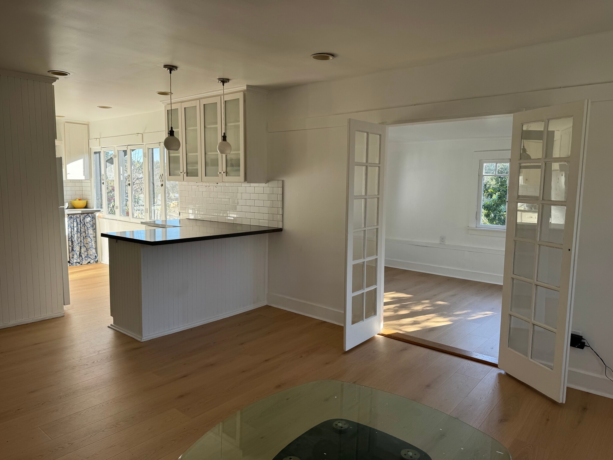 Living room - 5924 Hayes Ave