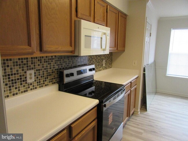 Building Photo - 11006 Koman Cir