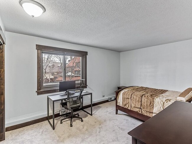 Building Photo - 410 Groveland Ave