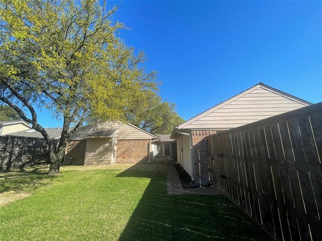 Building Photo - 6910 Brentfield Dr