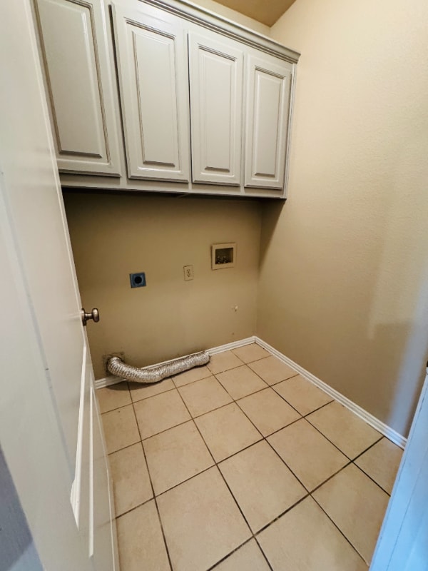 Building Photo - 5705 Swords Dr