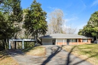 Building Photo - 491 Kelly Dr NE