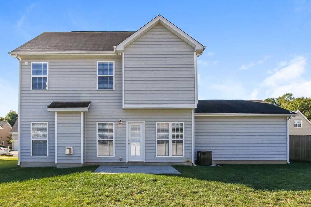 Building Photo - 226 Everett Park Dr