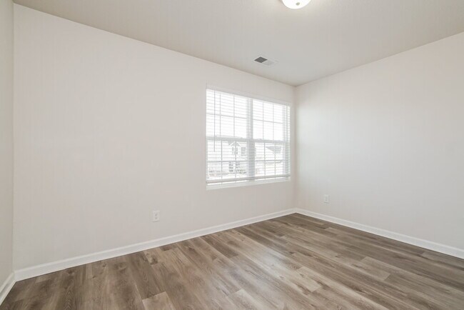 Building Photo - 324 Rustling Way