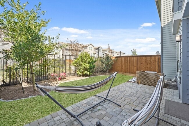 Building Photo - 10936 Keaton Landing Dr