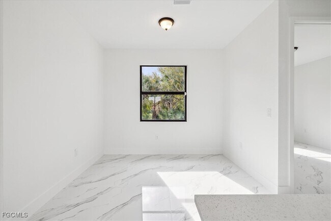 Building Photo - 1436 Graham Cir