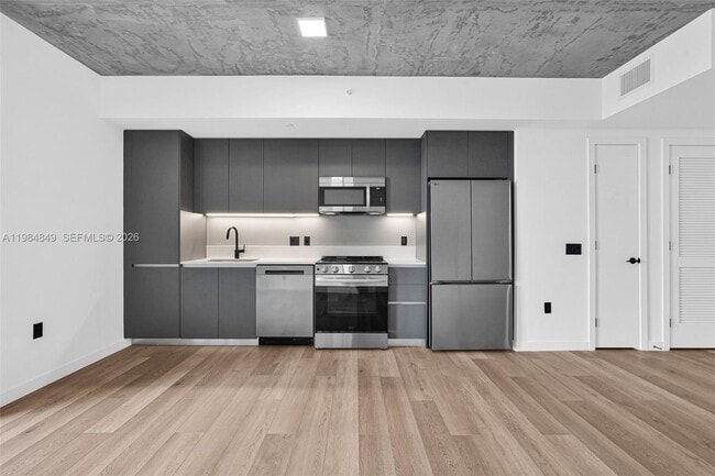 Building Photo - 307 SW 5th St