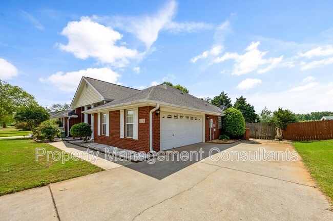 Building Photo - 125 Coldsprings Dr