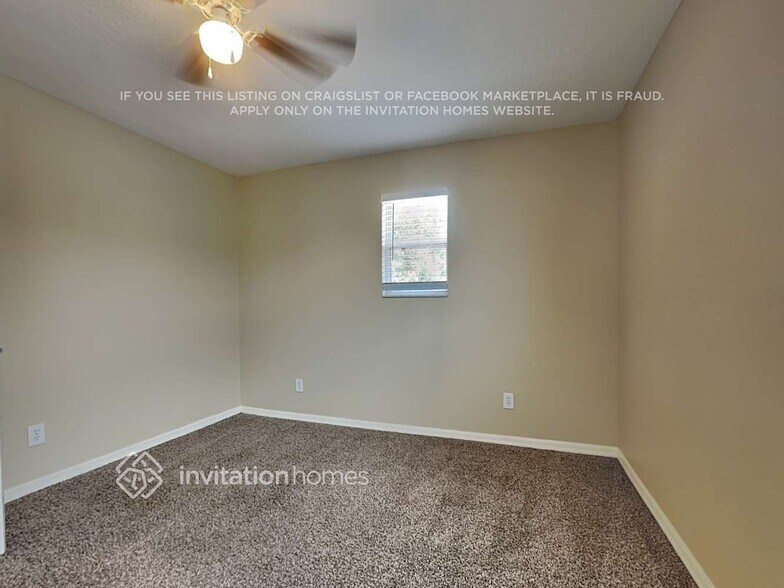 Building Photo - 11170 Golden Silence Dr
