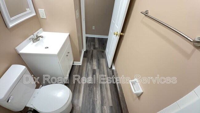 Building Photo - 1107 Hunt Ave