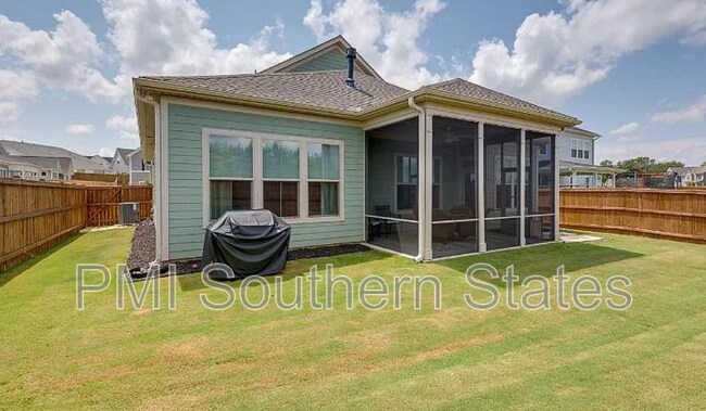 Building Photo - 607 Torridon Ln