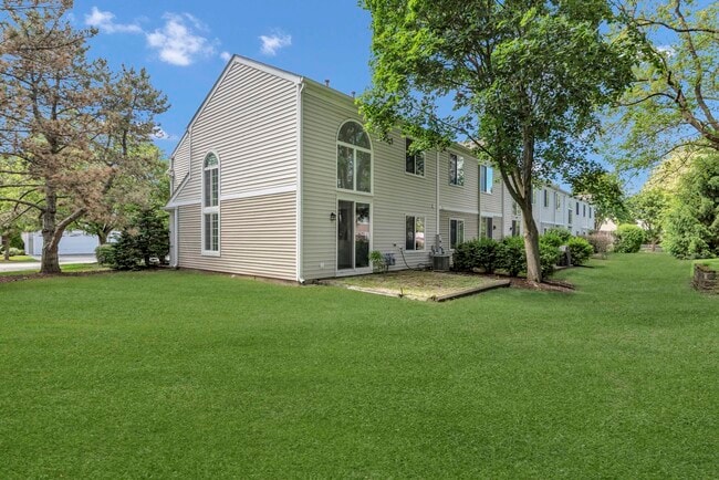 Building Photo - 1511 Spaulding Rd