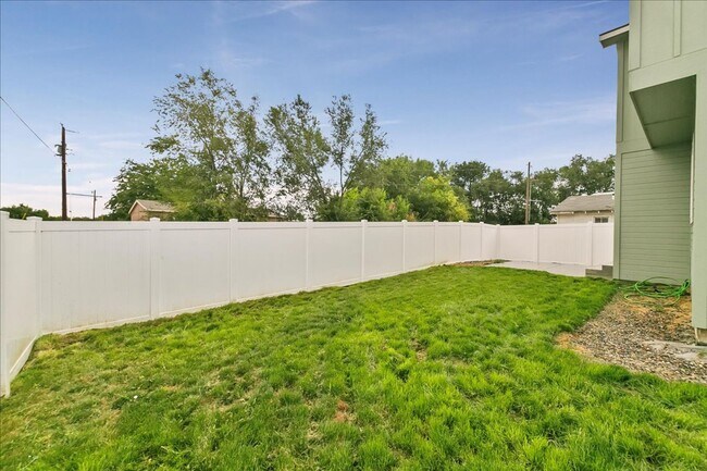 Building Photo - Spacious 3 Bed, 2.5 Bath Rental in Homedal...