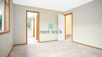 Building Photo - 4 Bed and 2.5 Bath Single-family Home is Available for Rent
