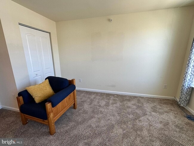 Building Photo - 525 S Twin Lakes Blvd