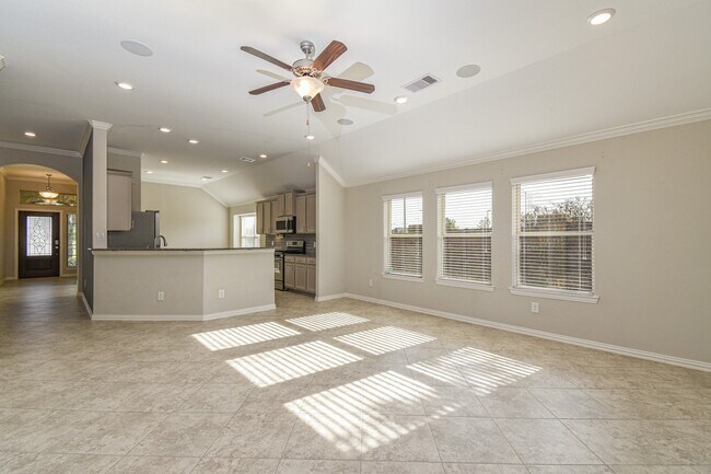 Building Photo - 9403 Briscoe Bend Ln