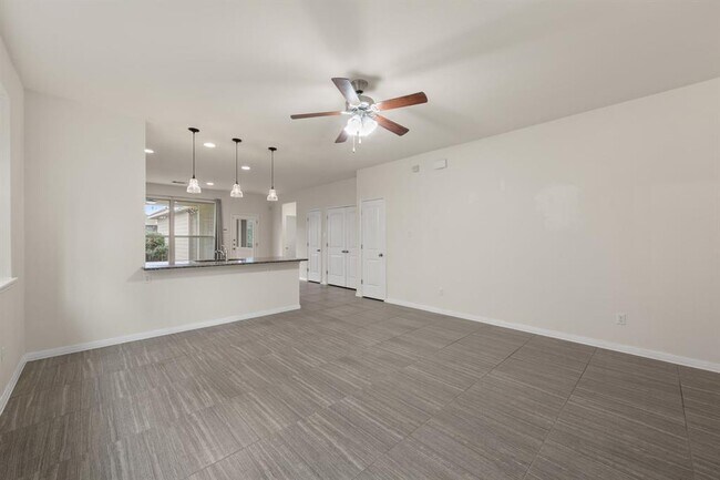 Building Photo - 604 Palmilla St