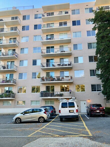 back of building balconies - 2829 Connecticut Ave NW