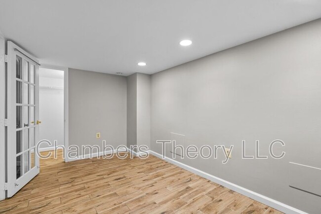 Building Photo - 1438 Meridian Pl NW