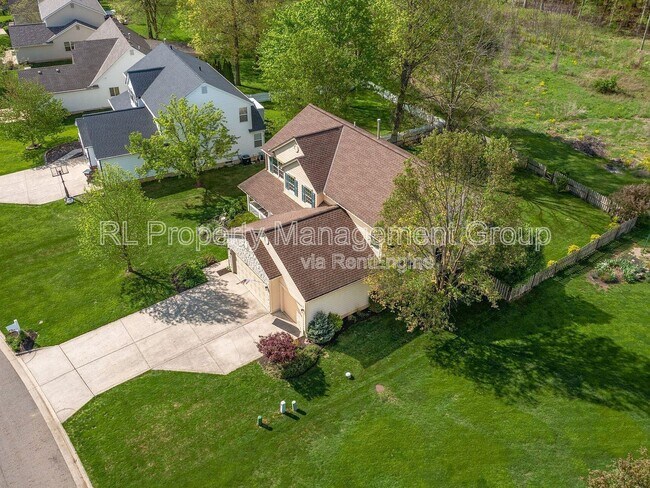Building Photo - 5551 Ainsley Dr