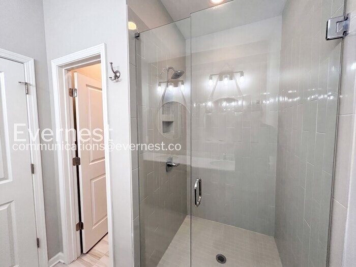 Building Photo - 764 Cady Way