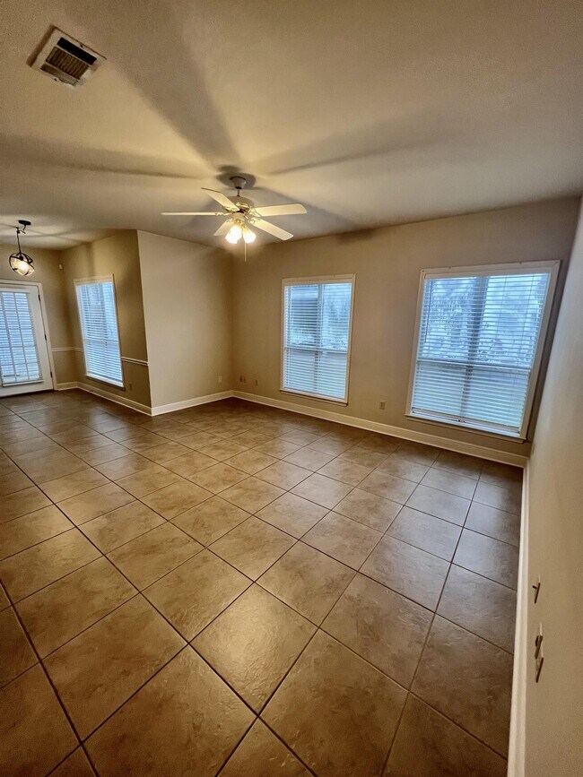 Building Photo - 5145 Nicholson Dr