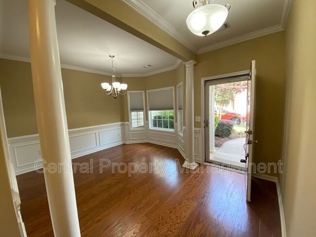 Building Photo - 53 Barnwood Cir