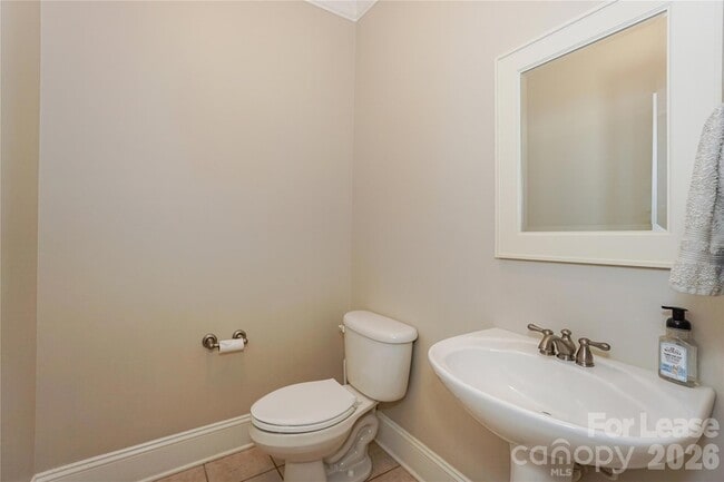 Building Photo - 181 Streamside Pl