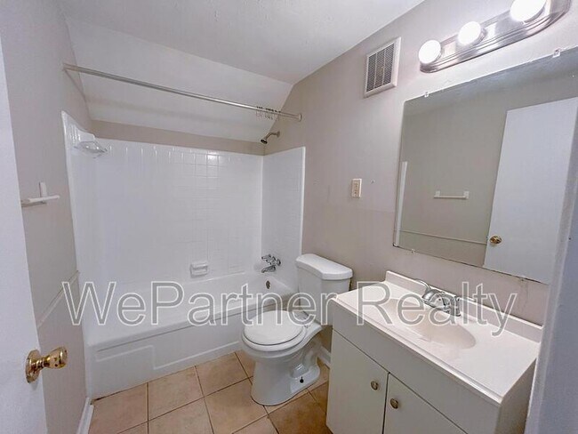 Building Photo - 3558 Telstar Dr