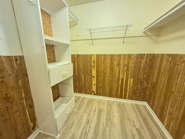 Building Photo - 125 Ivywood Dr