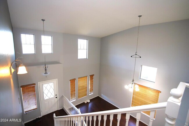 Building Photo - 2840 S Miller Dr