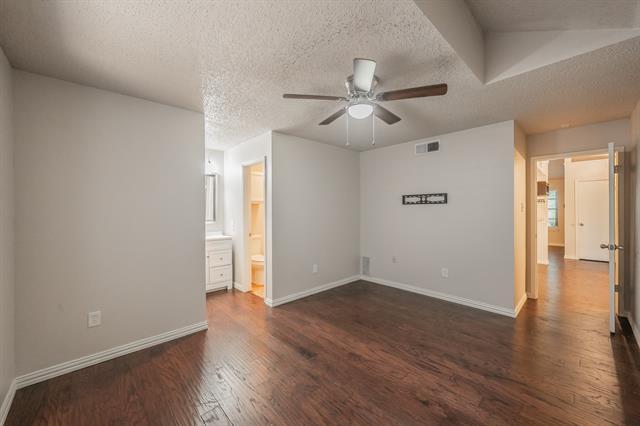 Building Photo - 6402 Valleybrooke Ct