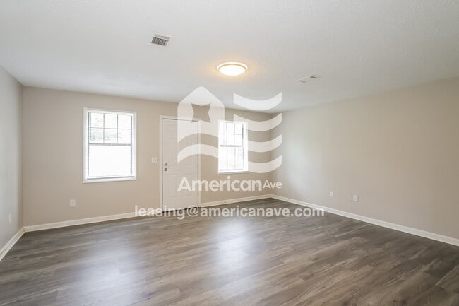 Building Photo - 2227 Cassell St