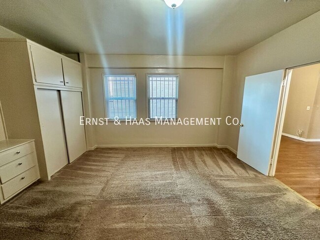 Building Photo - Amazing East Village Apartment Home in Pri...