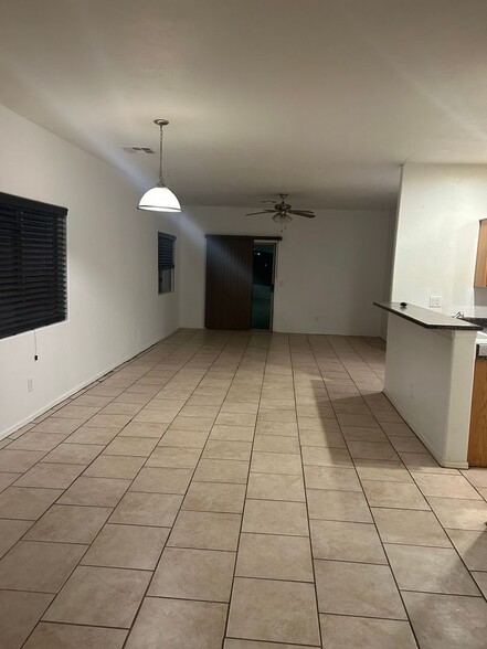 Building Photo - 3610 Cam Del Rancho