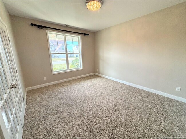 Building Photo - 951 Ronald Reagan Drive