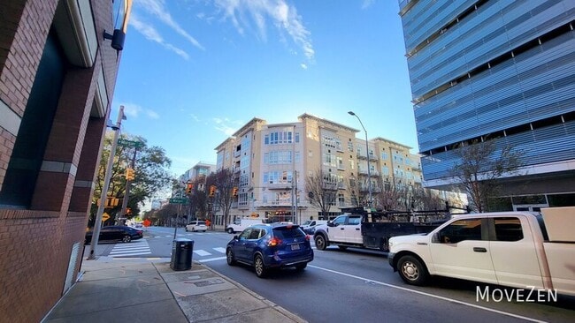 Building Photo - 317 W Morgan St