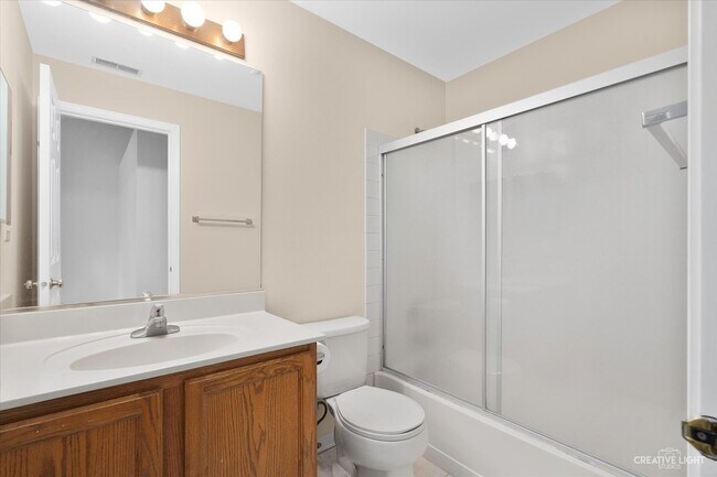 Building Photo - 3073 Kentshire Cir