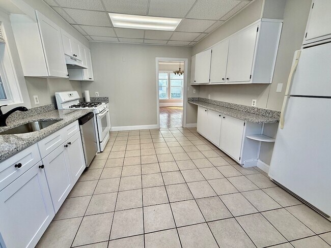 Building Photo - 31 Park St