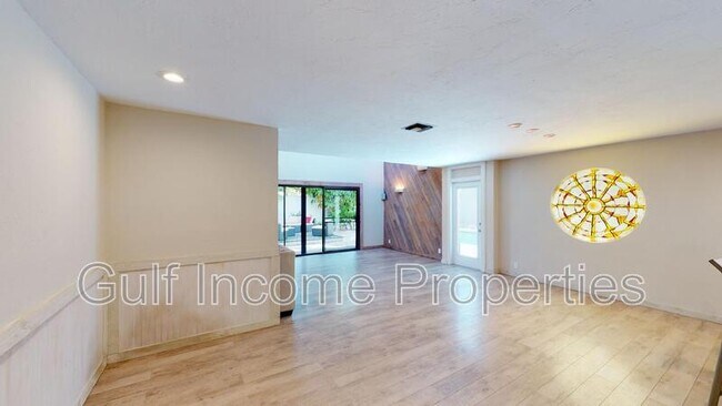Building Photo - 2360 Riverwood Pines Dr