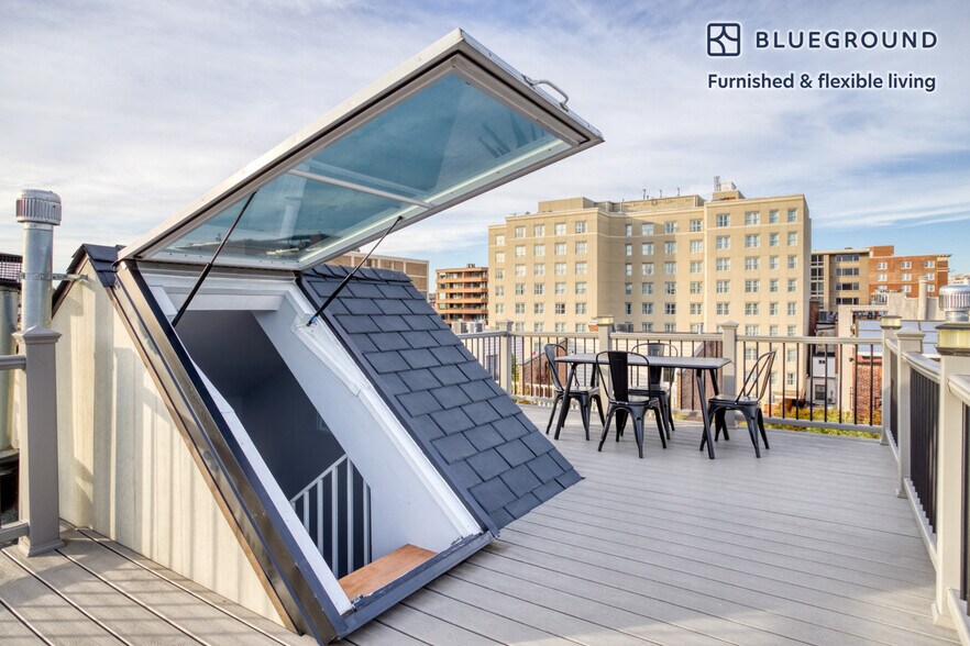 Building Photo - 2107 O St NW