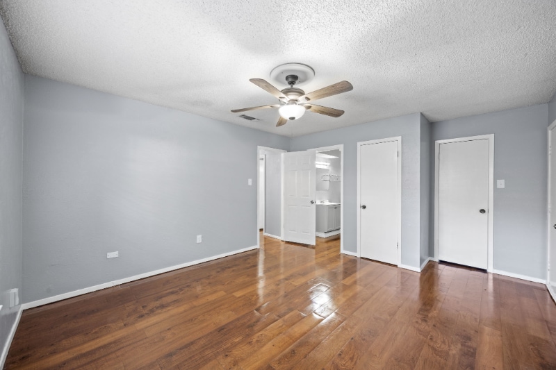 Building Photo - 2208 Viewtop Ln