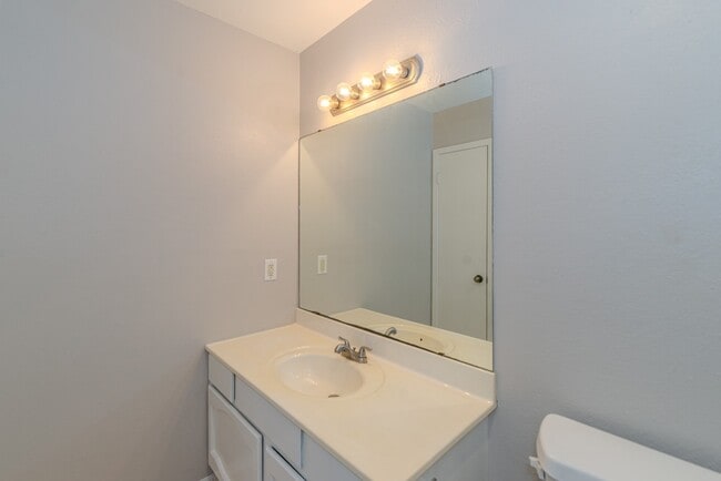 Building Photo - 1191 Park Meadow Dr