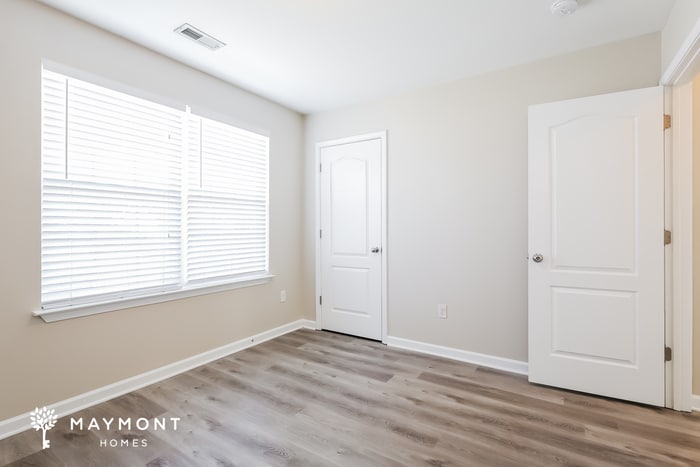 Building Photo - 267 Walcott Dr