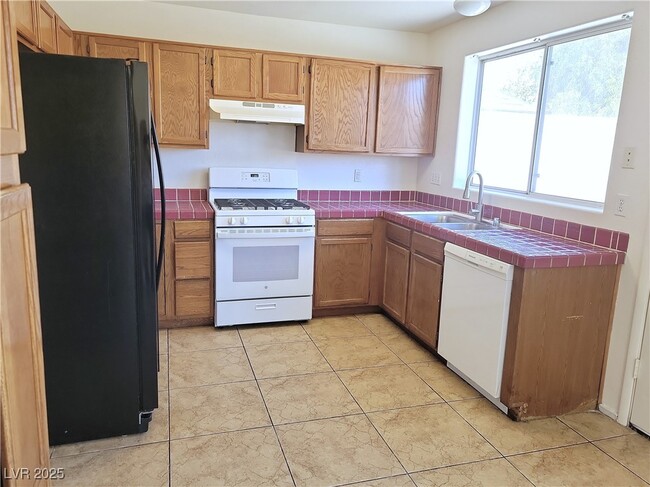 Building Photo - 9162 Green Frost Dr