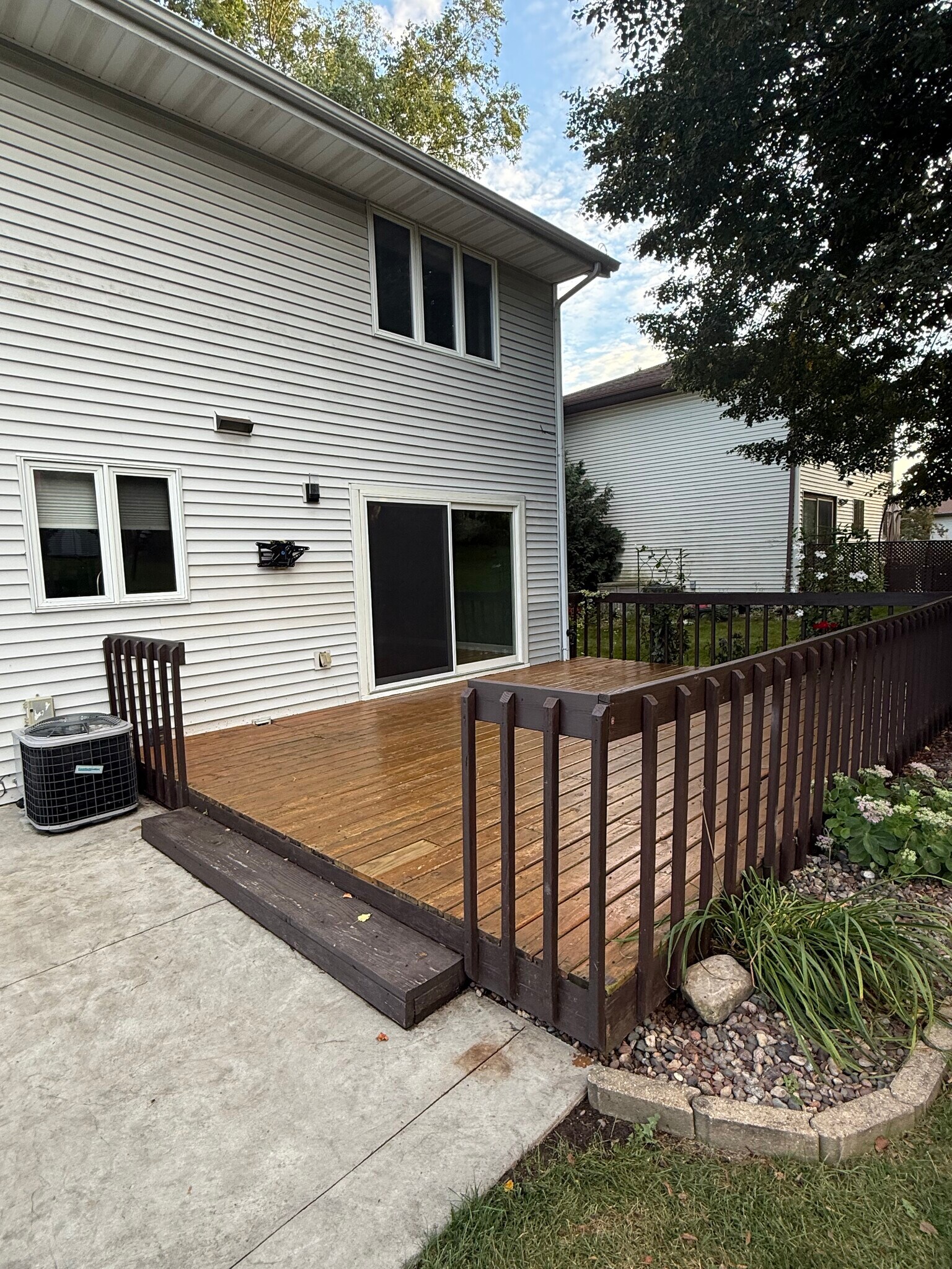 Building Photo - 500 W Mohawk Trl