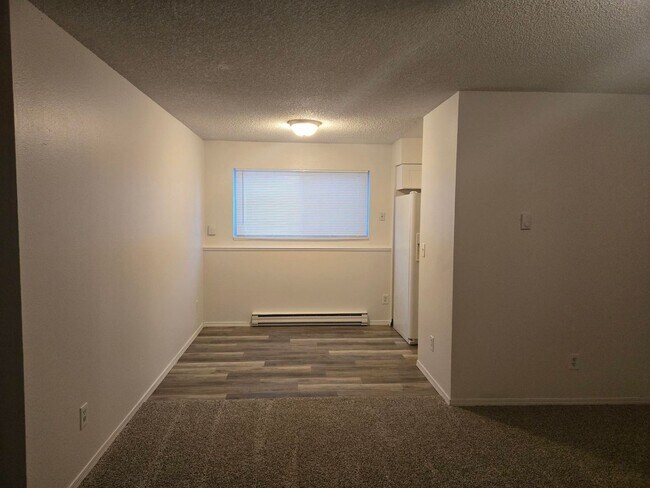 Building Photo - 211 N Shields St