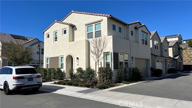 Building Photo - 731 Jasper St