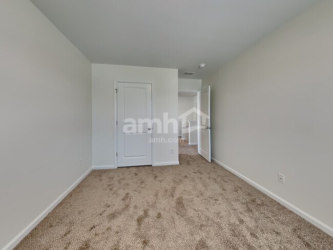 Building Photo - 112 Tobago Cir