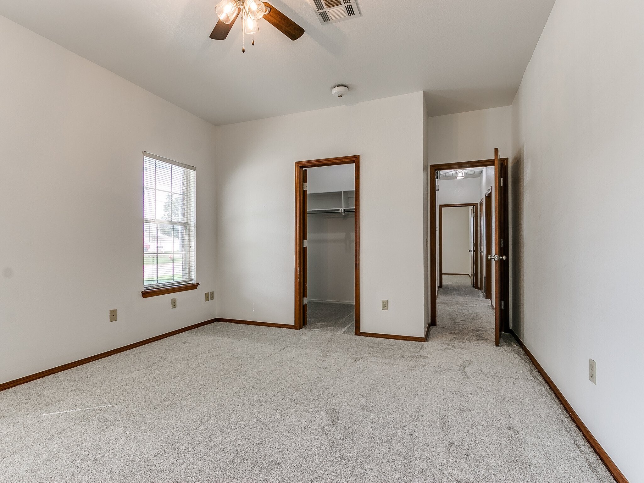 Building Photo - 6439 Masons Dr